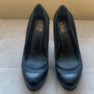 Pour La Victoire Women's Platform Pumps Caged Trim Size 6.5 Black 70